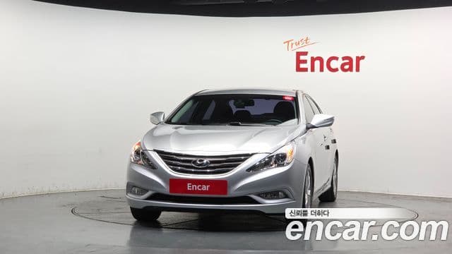 Hyundai YF Sonata Premier, 2012 3