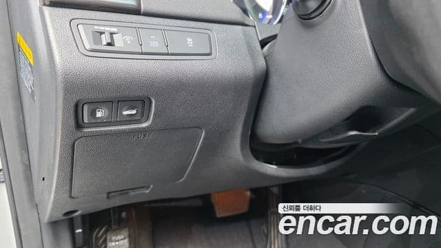 Hyundai YF Sonata Premier, 2012 18