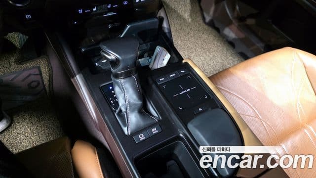 Lexus ES300h 7세대 Executive, 2019 9