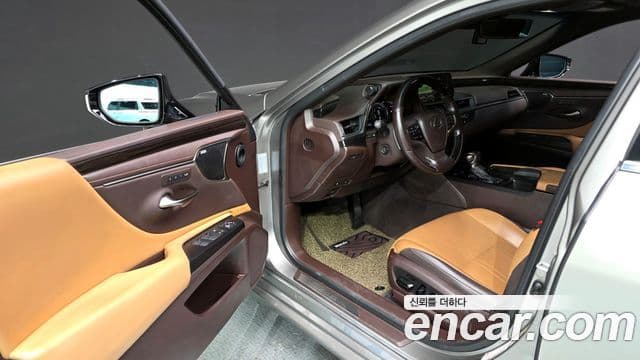 Lexus ES300h 7세대 Executive, 2019 10