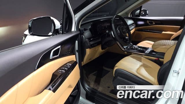 Kia Carnival 4세대 Signature, 2022 11