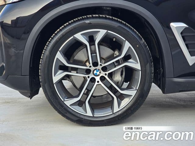 BMW X5 (G05) xDrive 40i xLine, 2025 все фото