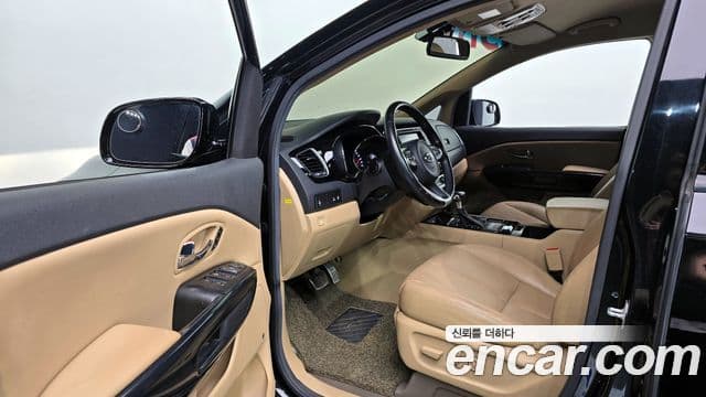Kia All New Carnival Noblesse, 2017 11