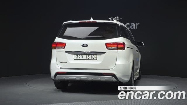 Kia All New Carnival Noblesse, 2017 4