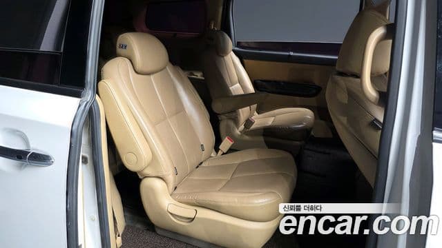 Kia All New Carnival Noblesse, 2017 12