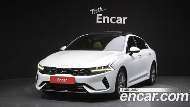 Kia K5 гибрид 3세대 Signature, 2023 1