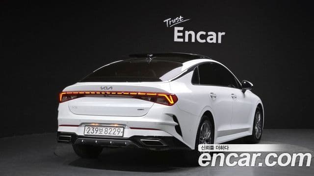 Kia K5 гибрид 3세대 Signature, 2023 2