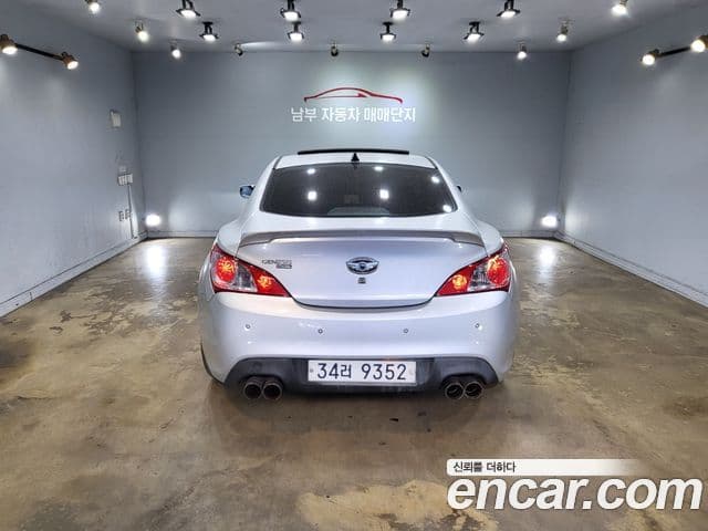 Hyundai Genesis купе 200 турбо R, 2009 все фото