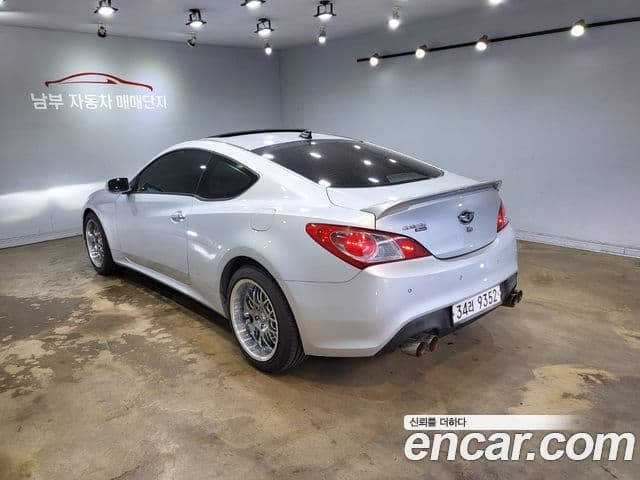 Hyundai Genesis купе 200 турбо R, 2009 6