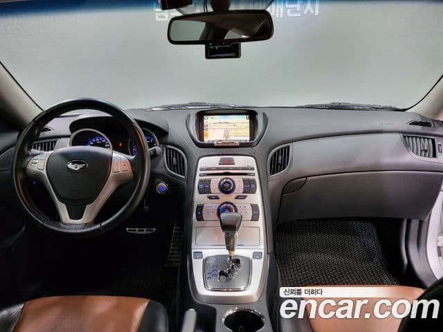 Hyundai Genesis купе 200 турбо R, 2009 7