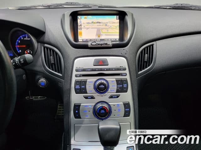 Hyundai Genesis купе 200 турбо R, 2009 11