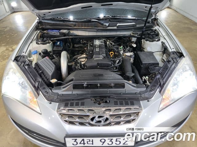 Hyundai Genesis купе 200 турбо R, 2009 14
