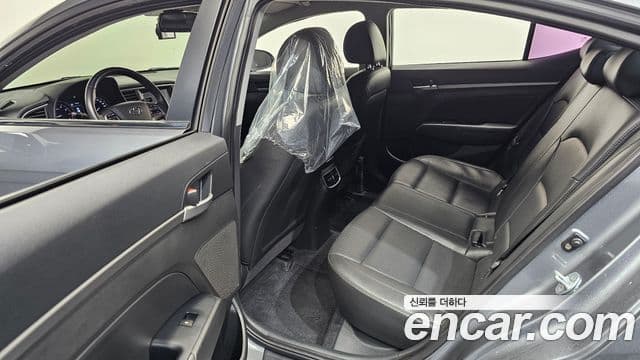 Hyundai Avante AD Modern, 2016 11