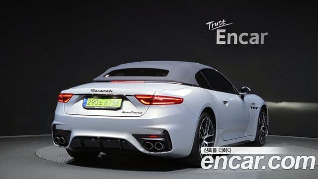 Maserati 그란카브리오 2세대 3.0 V6 Trofeo, 2024 2