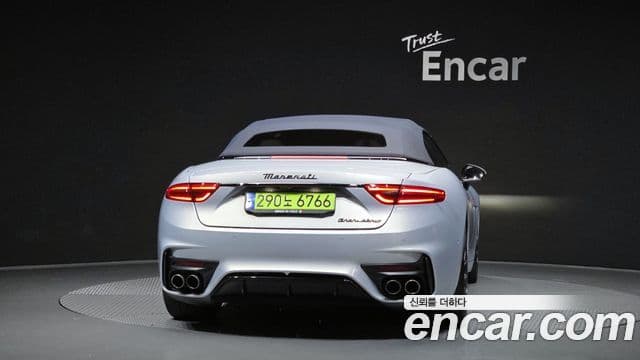 Maserati 그란카브리오 2세대 3.0 V6 Trofeo, 2024 4