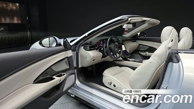 Maserati 그란카브리오 2세대 3.0 V6 Trofeo, 2024 10
