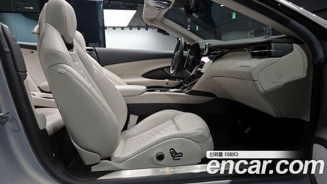 Maserati 그란카브리오 2세대 3.0 V6 Trofeo, 2024 11