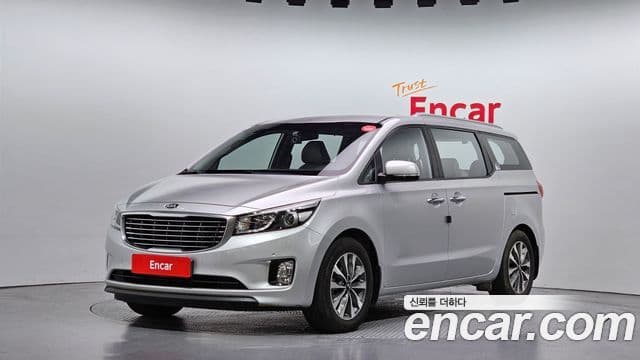 Kia All New Carnival Prestige, 2015 1
