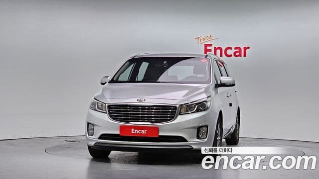 Kia All New Carnival Prestige, 2015 3