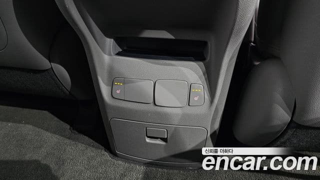 Kia All New Carnival Prestige, 2015 19