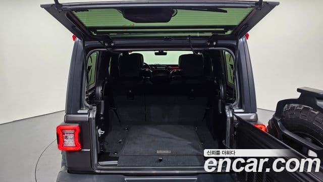 Jeep Wrangler (JL) 2.0 Rubicon 4도어, 2019 19