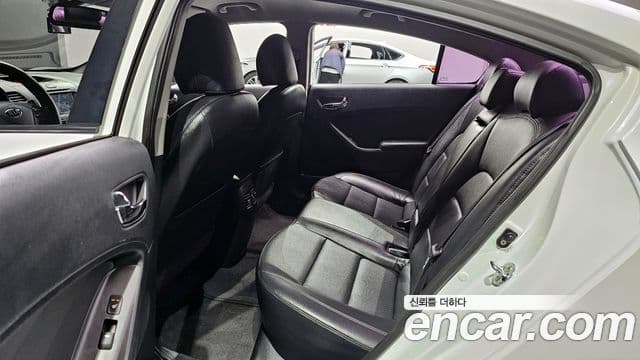 Kia K3 Prestige, 2015 12