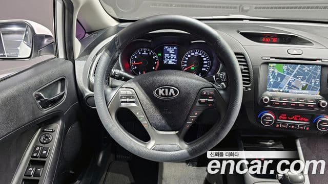 Kia K3 Prestige, 2015 13