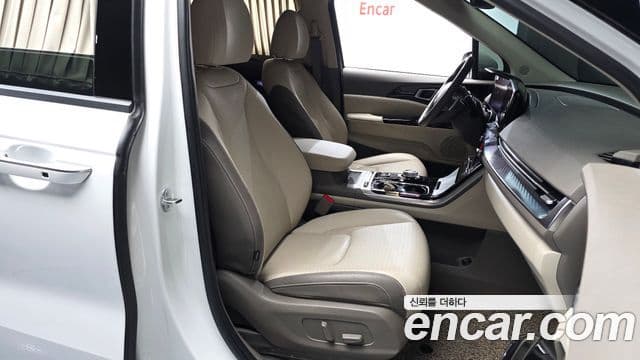 Kia Carnival 4세대 Signature, 2023 10