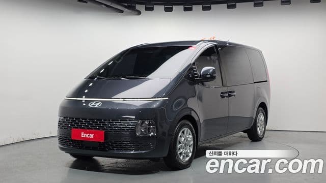 Hyundai Staria Modern, 2025 1