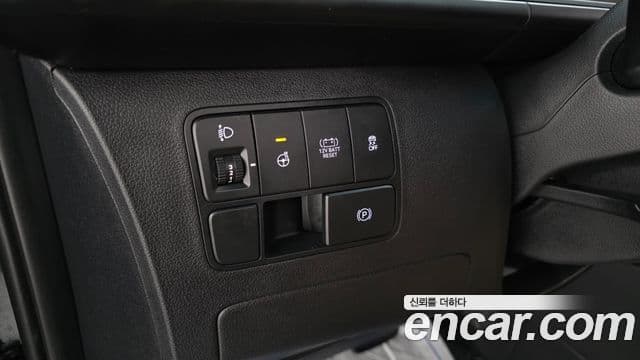 Hyundai Staria Modern, 2025 18