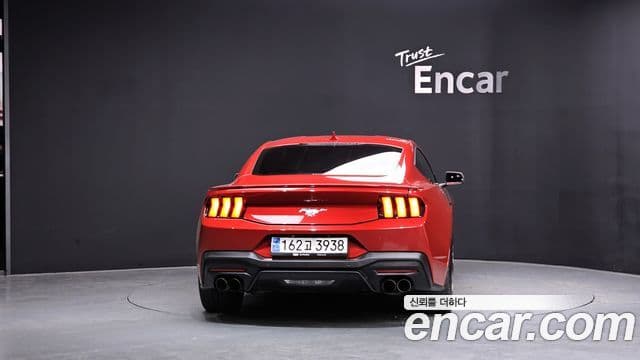 Ford Mustang 7세대 2.3 EcoBoost Premium купе, 2024 4
