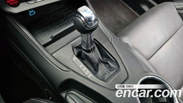 Ford Mustang 7세대 2.3 EcoBoost Premium купе, 2024 9