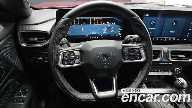 Ford Mustang 7세대 2.3 EcoBoost Premium купе, 2024 13