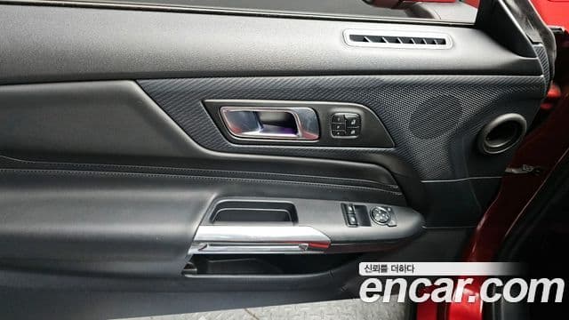 Ford Mustang 7세대 2.3 EcoBoost Premium купе, 2024 17