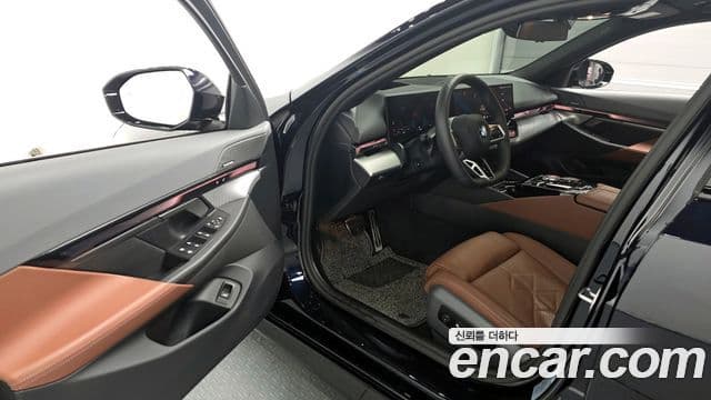 BMW 5시리즈 (G60) 530i xDrive M Sport, 2025 10