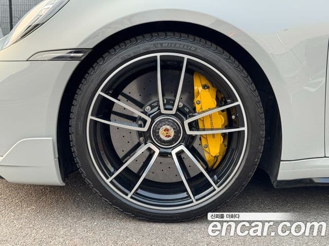 Porsche 911 (992) турбо S кабриолет, 2021 11