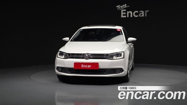 Volkswagen New Jetta 6세대, 2014 3