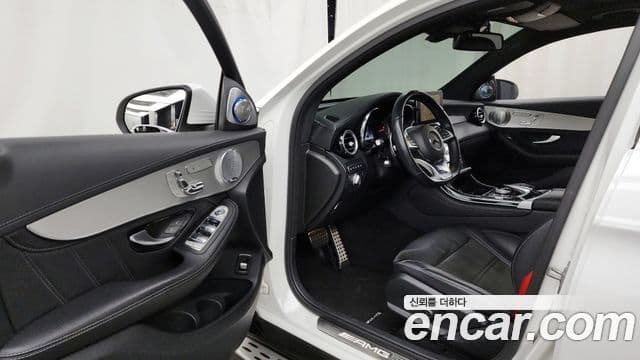 Mercedes-Benz GLC-класс X253 AMG GLC63 S 4MATIC+ купе, 2019 10