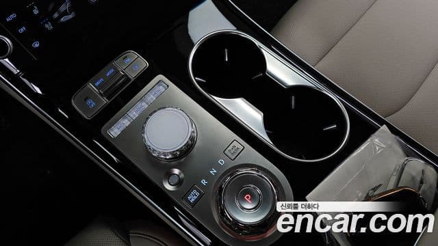 Genesis GV70, 2025 9