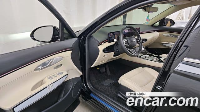 Genesis GV70, 2025 10