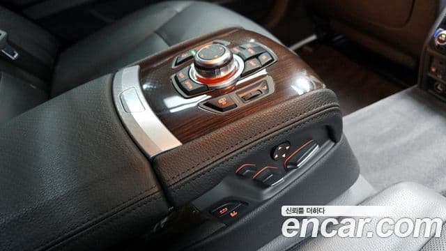 BMW 7시리즈 (F01) 740Li, 2011 18