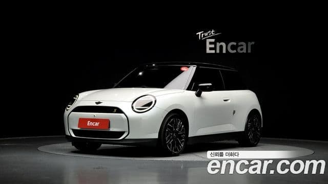 Mini Cooper Электрический (Electric) 4세대 SE favored, 2024 1