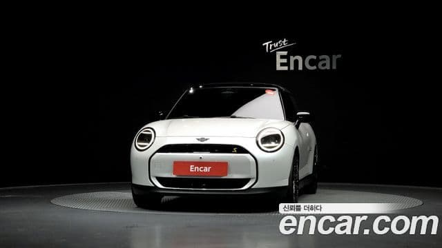 Mini Cooper Электрический (Electric) 4세대 SE favored, 2024 3