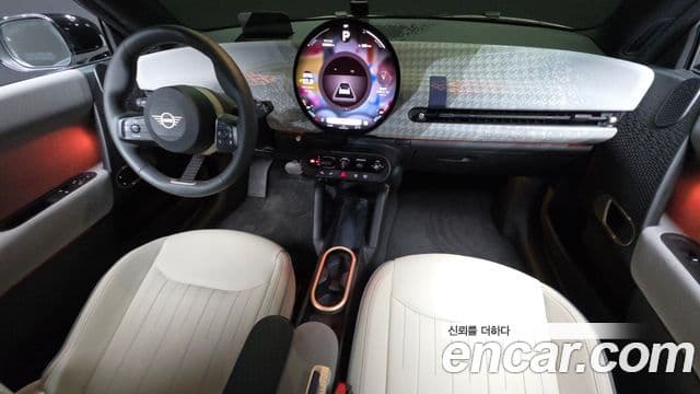 Mini Cooper Электрический (Electric) 4세대 SE favored, 2024 7