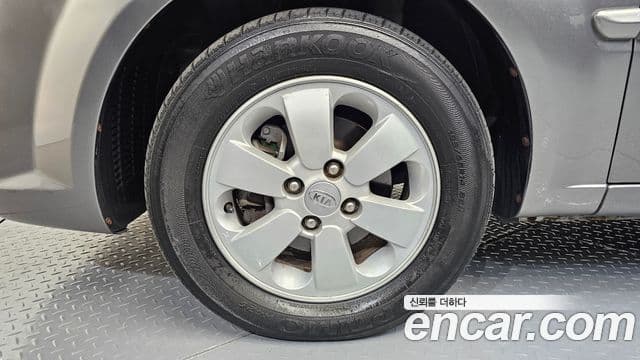 Kia Pride(новый кузов / новое поколение) 5DR 1.4 DOHC LX, 2011 все фото