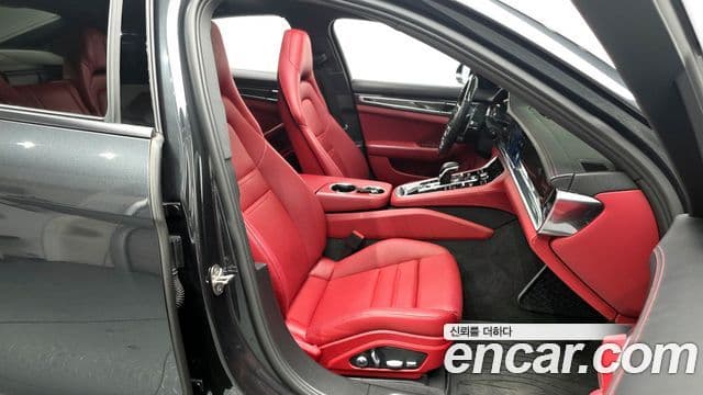 Porsche Panamera (971), 2020 11