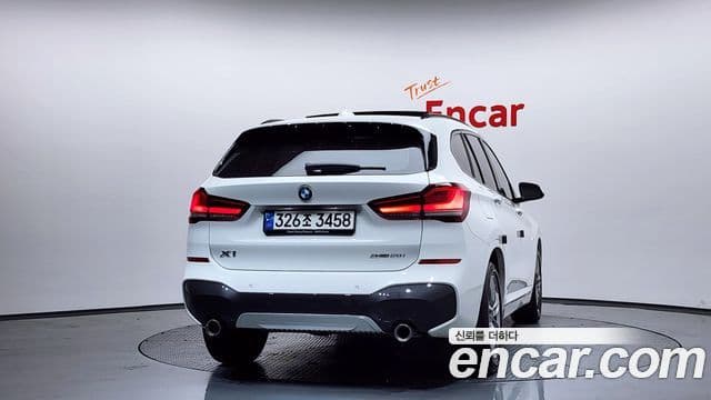 BMW X1 (F48) xDrive 20i M Sport, 2021 4