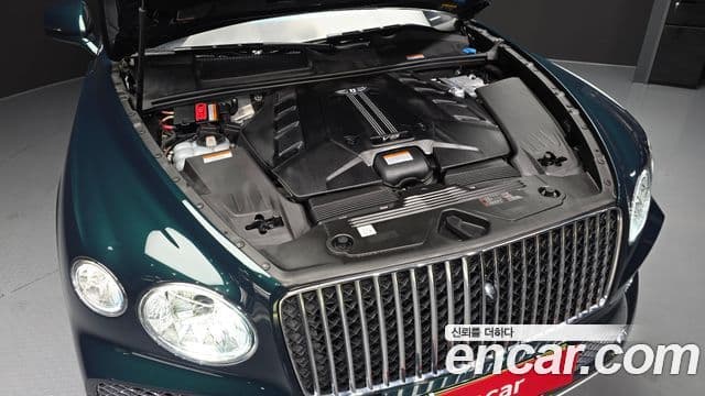 Bentley Bentayga 4.0 V8 EWB first Edition, 2024 6