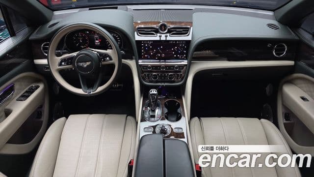 Bentley Bentayga 4.0 V8 EWB first Edition, 2024 7
