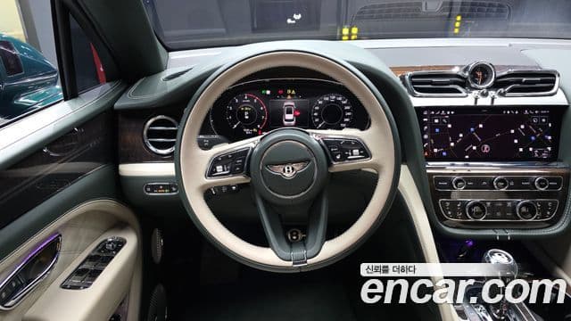 Bentley Bentayga 4.0 V8 EWB first Edition, 2024 13
